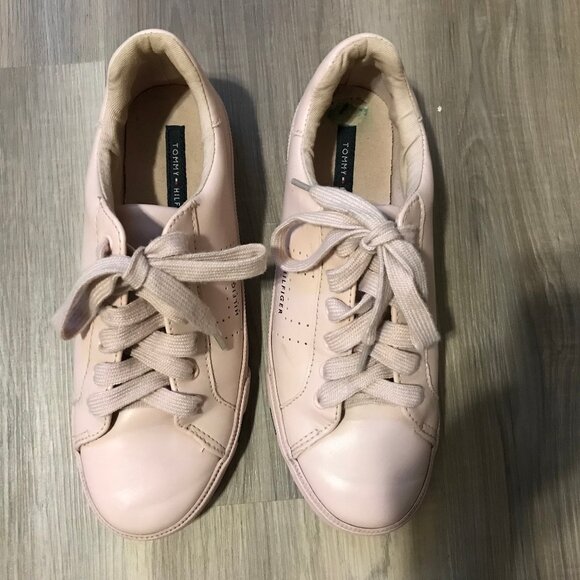 Tommy Hilfiger Ladies Pink Sneakers Size 7 - Picture 2 of 6